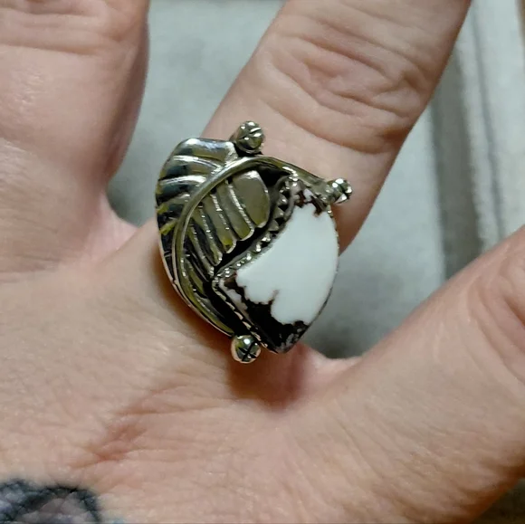 Wild Horse Jasper Horn Shaped Silver Statement Ring - Picture 4 of 15